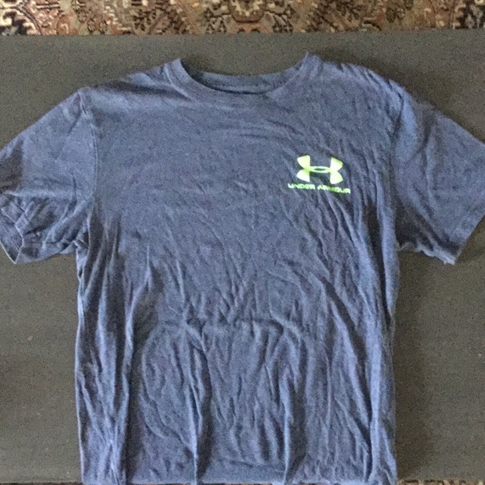 Under Armour tee